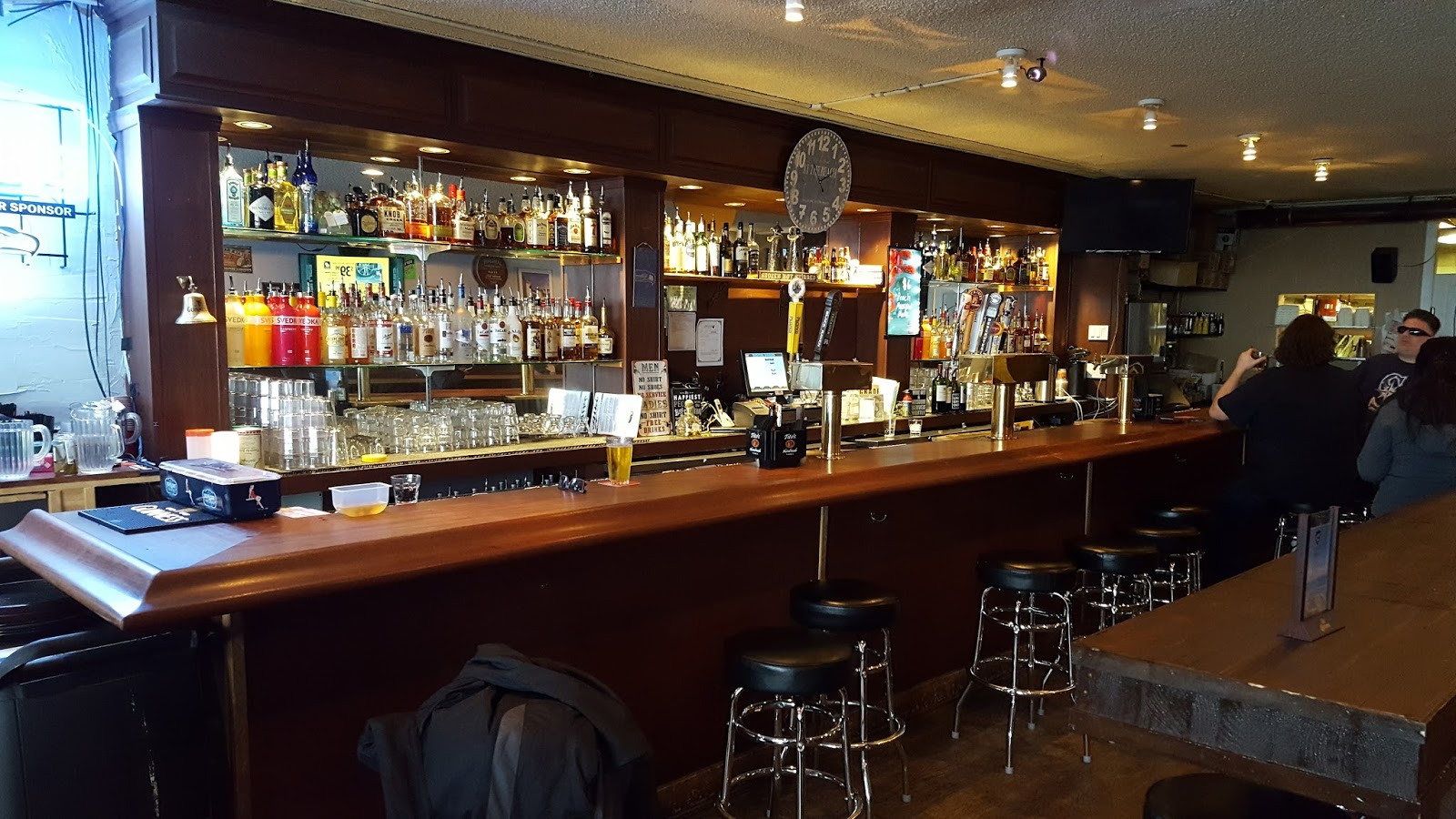 Jeeps Pubs Taverns and Bars Alki Beach Pub (Seattle, Washington, U.S.A.)